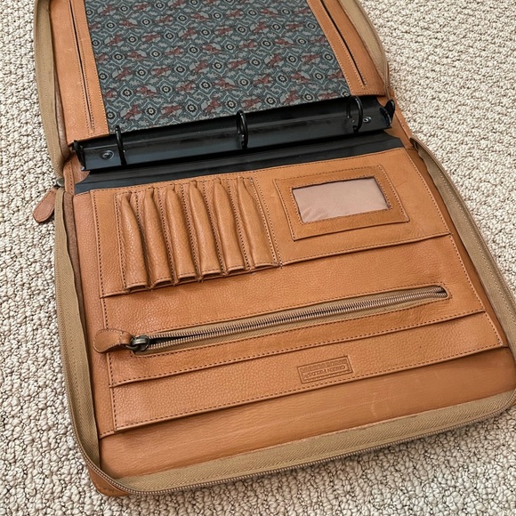 Genuine leather tan portfolio carrier/ organizer - Picture 16 of 16